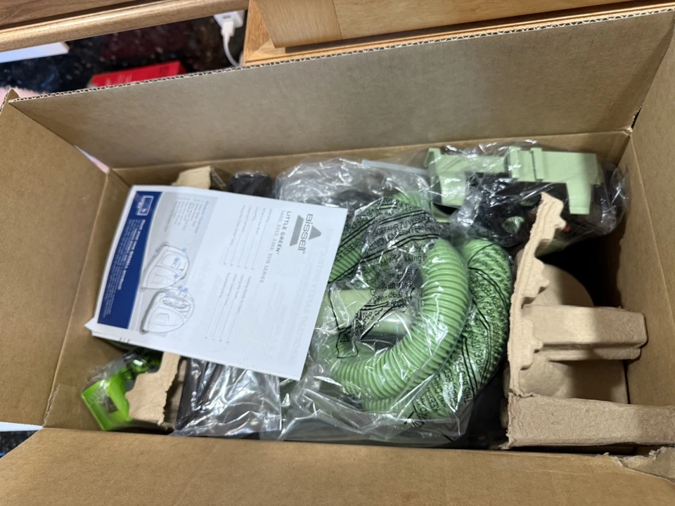 BISSELL Little Green 1400B 便携式地毯清洁剂机 - 开箱非常好 — 第 2/3 张图片