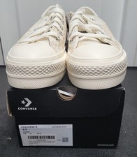 NEW WITH BOX. Converse Chuck Taylor All Star Lift Platform Low Top. Women's 6.5