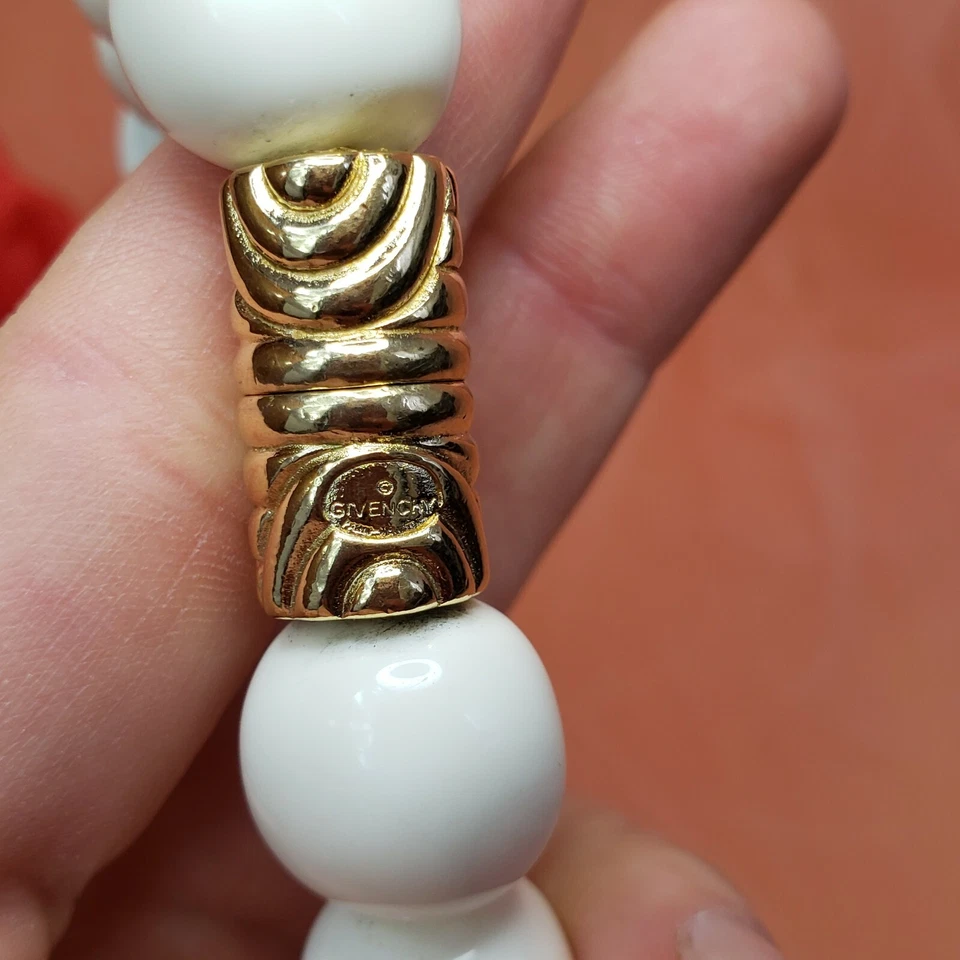 Collar Gargantilla Vintage Pasarela GIVENCHY Blanco y Dorado Cuentas De Gran Tamaño Blanco y Dorado Foto 3 de 4