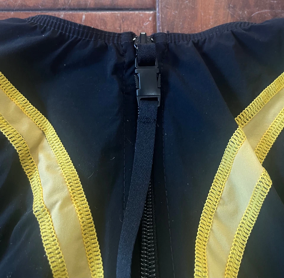 Traje de Baño John Corto con Cremallera Trasera Negro Dorado XS Para Hombre TYR CARBON Hecho en EE. UU. Nuevo Foto 3 de 4