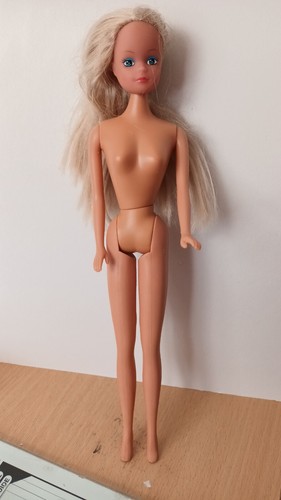 Fashion doll bundle, Barbie and Steffi, dressed dolls - Picture 13 of 13