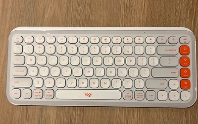 Logitech Pop Icon Keys Kabellose Bluetooth Tastatur UK-Layout, Weiß/Orange, Neu ohne Verpackung
