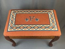 Vtg Queen Anne Mahogany Needlepoint Stool Bench w/Eagles 20 x 13 x 14 3/4"