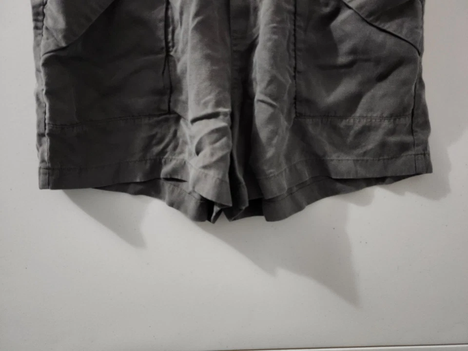 Pantalones Cortos Vuori Para Mujer M Caballetes Sarga Pullón Cintura Elástica Lyocell Mezcla de Lino 3" Foto 2 de 4