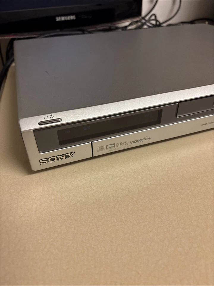 Sony RDR-HX510 (80GB) DVR / HDD DVD Recorder - Image 2 of 3