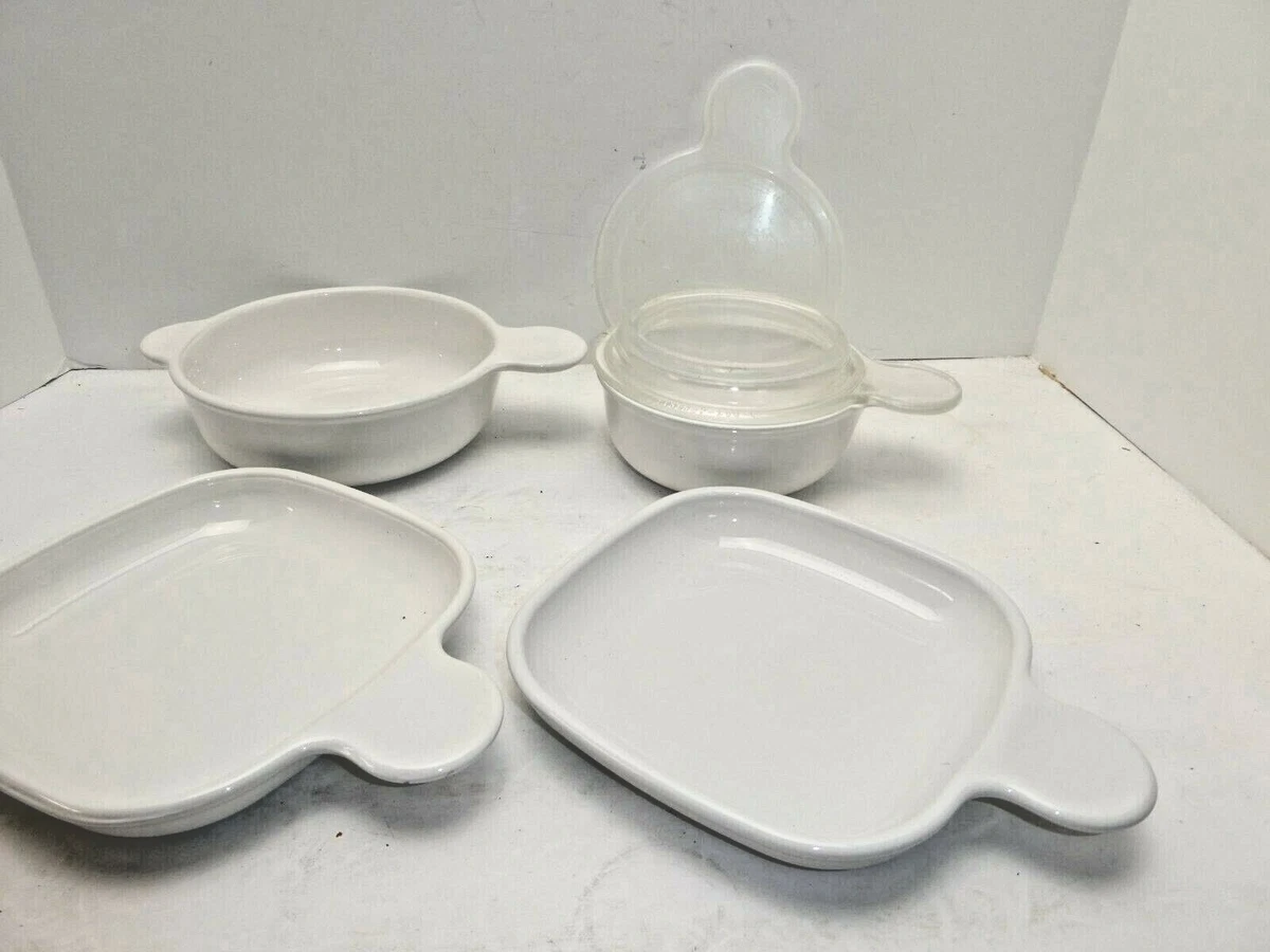 2 VINTAGE CORNING WARE GRAB ITS BOWLS and 2 SNACK PLATES