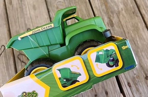 John Deere Mini Sandbox Tractor and Dump Truck Set 18m+ - Picture 2 of 6