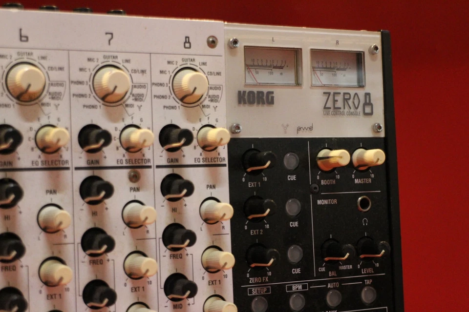 GEBRAUCHT KORG Zero 8 Live Control Console Mixer Preamp zero8 U 1888 221221 - Bild 4 von 4