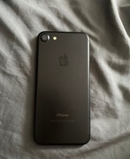 apple iphone 7 - 32gb - black unlocked