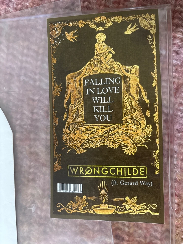 Wrongchilde Gerard Way Falling In Love Will Kill You Heart Shaped Vinyl MCR RARE - Image 2 of 2