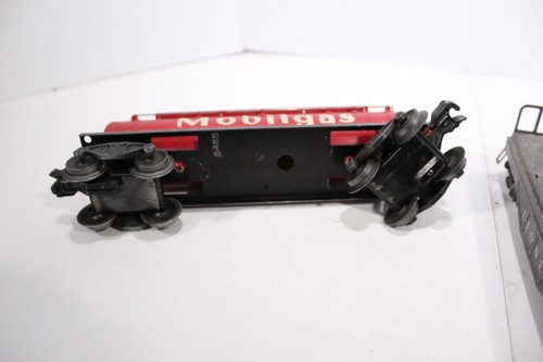 2 vagones planos de troncos vintage Lionel calibre O gris posguerra años 50 y 1 coche cisterna rojo - Imagen 11 de 19