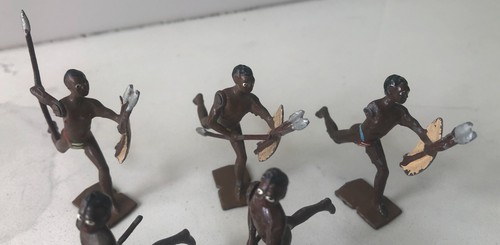 (7) Vintage Britains #147 Zulus Warriors - Ein Gelenkarm fehlt. - Bild 3 von 7