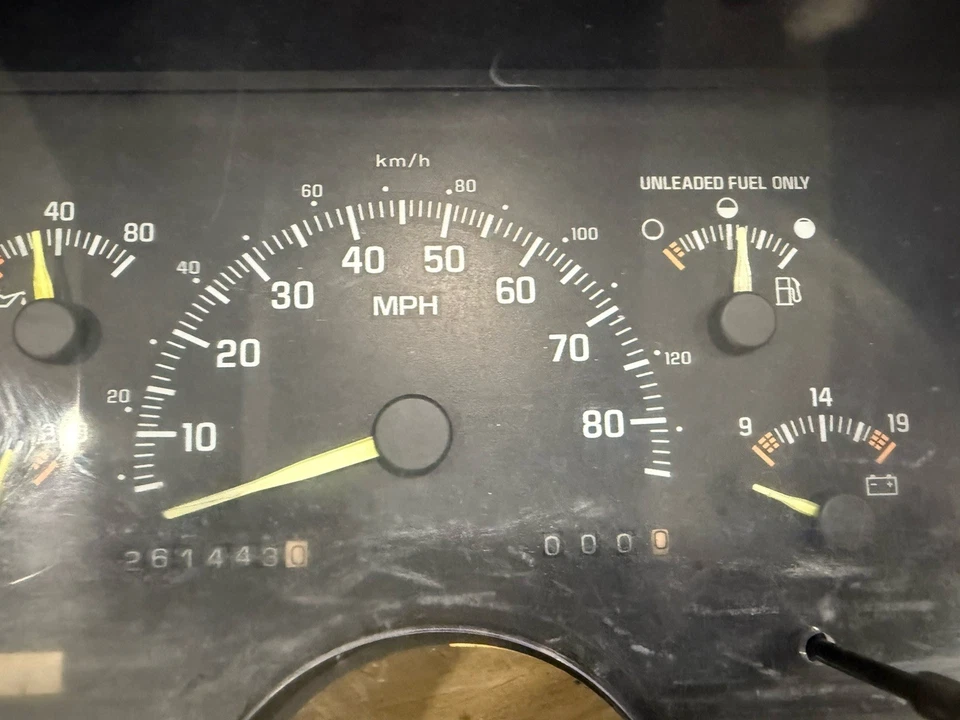 1992-1994 Chevrolet GMC C/K 1500 2500 Speedometer Instrument Cluster OEM - Image 3 of 4