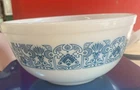 Vintage PYREX Horizon Blue Mixing Bowl – 2 1/2 Qt. (#403) Great Condition