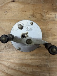 Vintage PFLUEGER TRUSTY USA NO.1933 Baitcasting Reel. VG++ L4