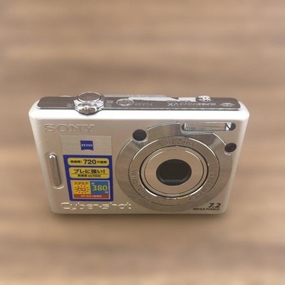 SONY Cyber-shot DSC-W35 Digital Camera #0009