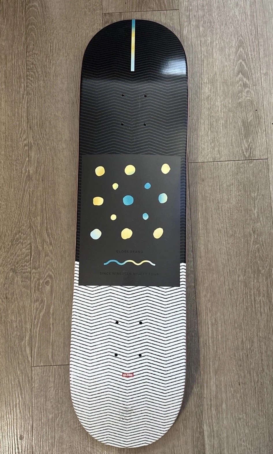 Deck Globe G1 Stack Daydream&rdquo; New Grip Tape