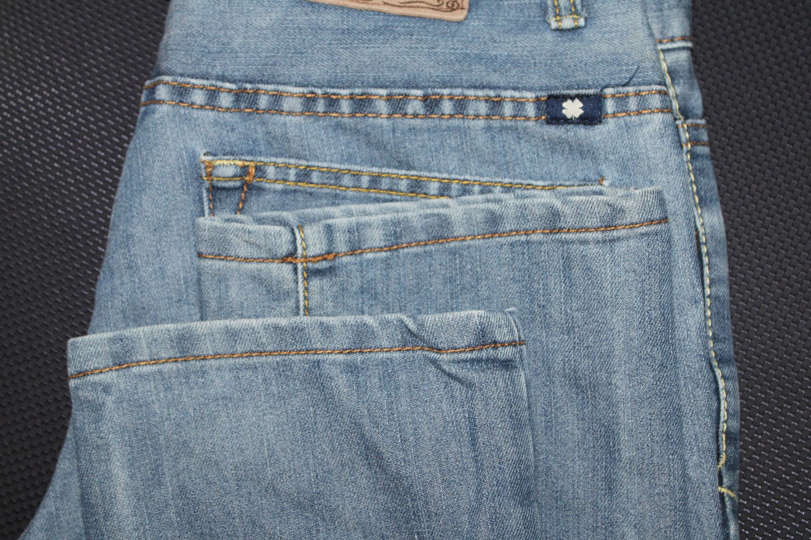 Picture 6 of 6