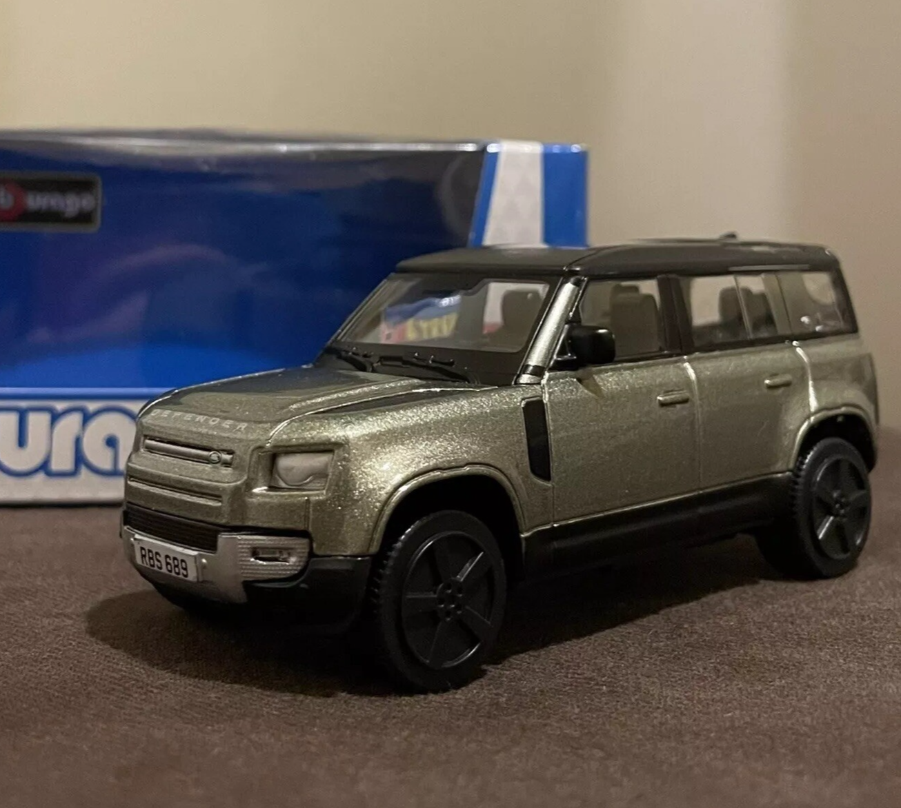 Bburago New In Box Diecast Land Rover Defender 110 2026 1:43