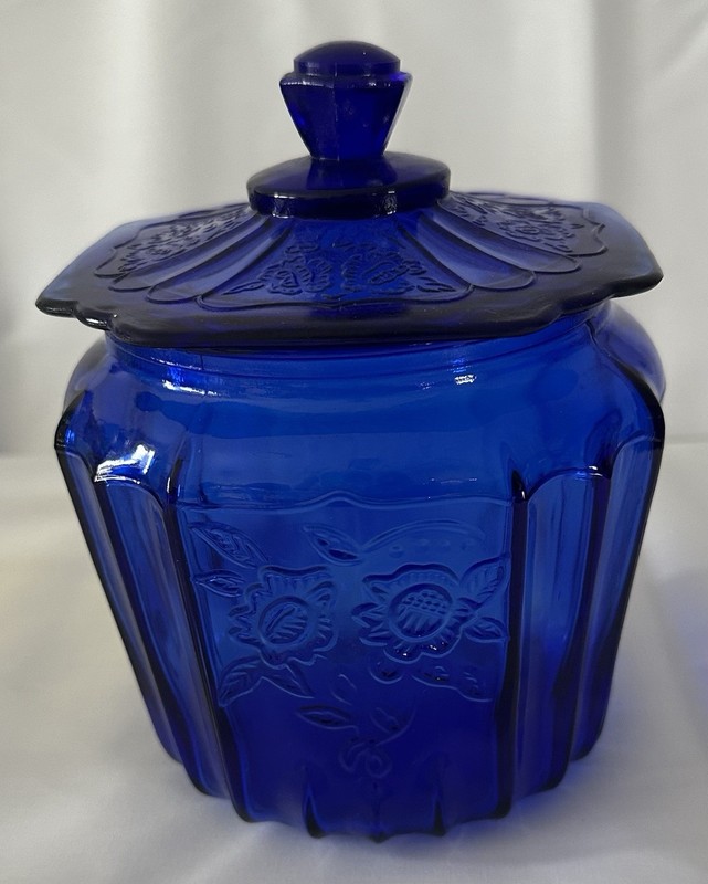 Vintage Anchor Hocking Cobalt Blue Mayfair/Open Rose Biscuit Jar