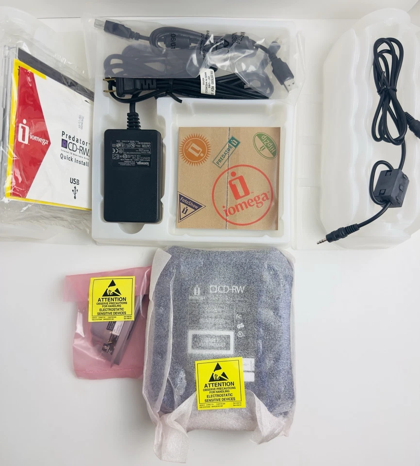 Iomega 31119 Predator 4x4x6 External USB CD-RW Drive-Free Shipping - Image 2 of 4