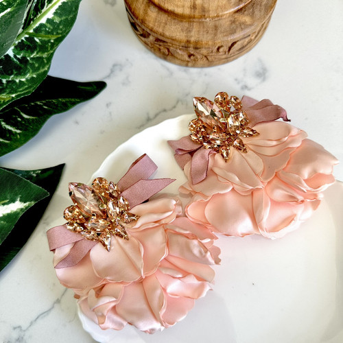 Blush Flower Jumbo Earrings Peach Stone Zara Ribbon Garden Floral Jewelry NEW