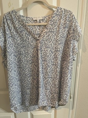Womens Chaus New York Xl Flutter Sleeve , V Neck Floral Top
