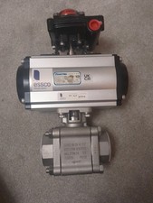 Essco Series 88DN40-11/2 Pneumatic Actuator Ball Valve assembly