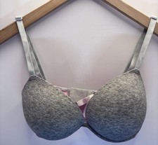 PINK Victoria's Secret Wear Everywhere Super Push Up Bra 32DD Gray and Floral