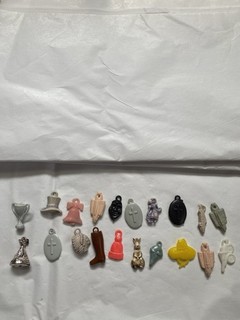 vintage cracker jack charms lot