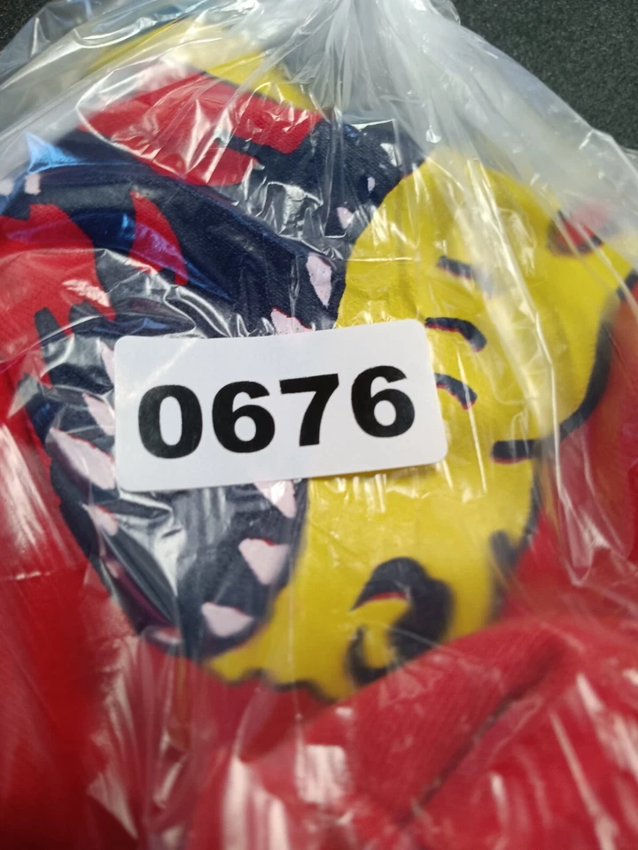 Camiseta kidgets 4 roja con dinosaurio Foto 4 de 4