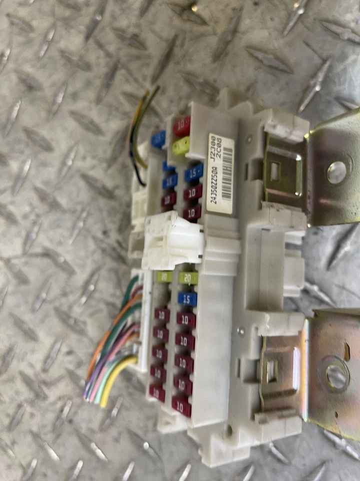 Nissan Titan 2012 cabina caja de fusibles conjunto probado OEM Foto 4 de 4