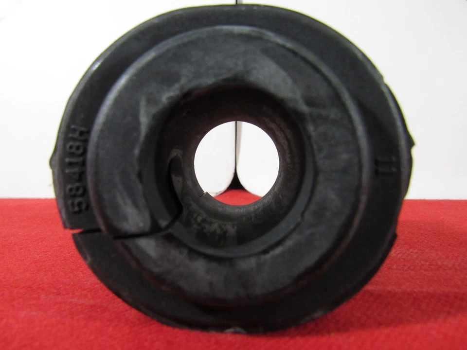 CHRYSLER 300 DODGE CARGADOR MAGNUM Juego de dos bujes de barra estabilizadora tracción trasera MOPAR Foto 3 de 4