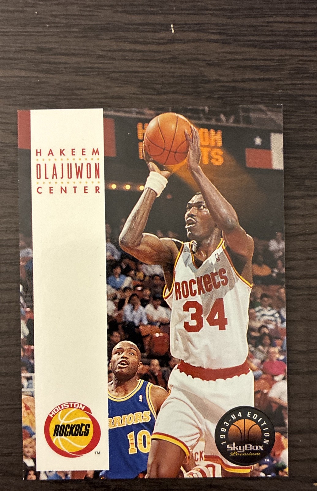 Hakeem Olajuwon #81 Basketball Cards 1993 Skybox Premium trading card — raw and PSA graded price guide