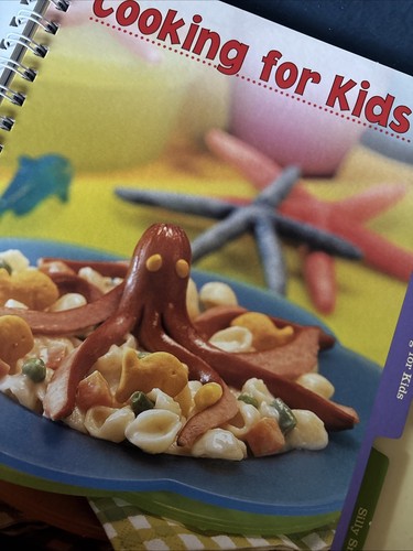 COOKBOOK COOK BOOK Simple Recipes For Kids 2007 CLASSROOM TREATS Silly Snacks - Picture 5 of 7