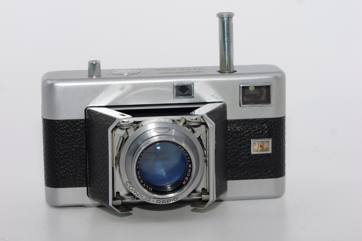 Voigtlander Vitessa Type 125 35mm Camera w/Ultron 50mm f2. Case