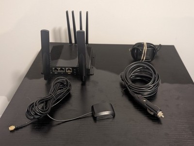 Peplink MAX BR1 Pro 5G Router | Dual SIM | Wi-Fi 6 | Load Balancing +Accessories