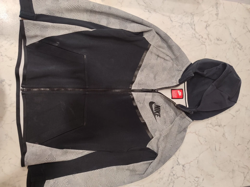 Nike Tech Fleece, foto 1 di 5