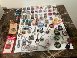 3.5 lbs Lot of Keychains Collectible Key Rings Attractions & States Old & New