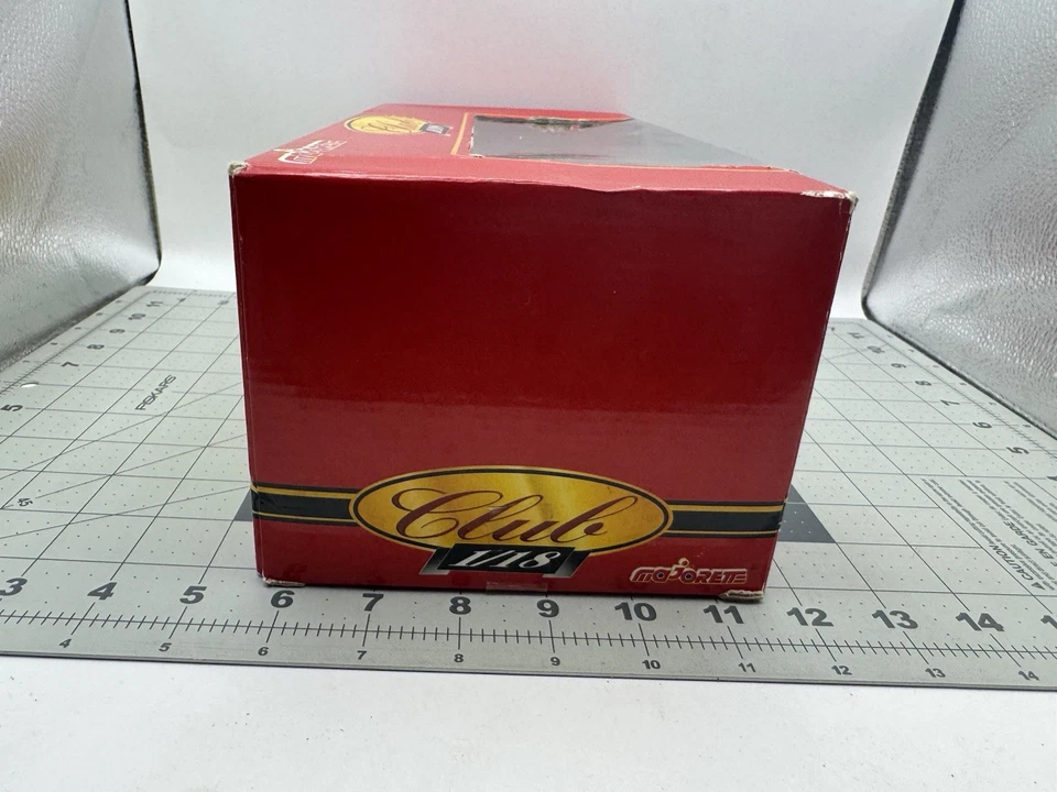 Exclusive Majorette 1:18 Scale Jeep Grand Cherokee Limited Diecast Model- Black - Image 2 of 4