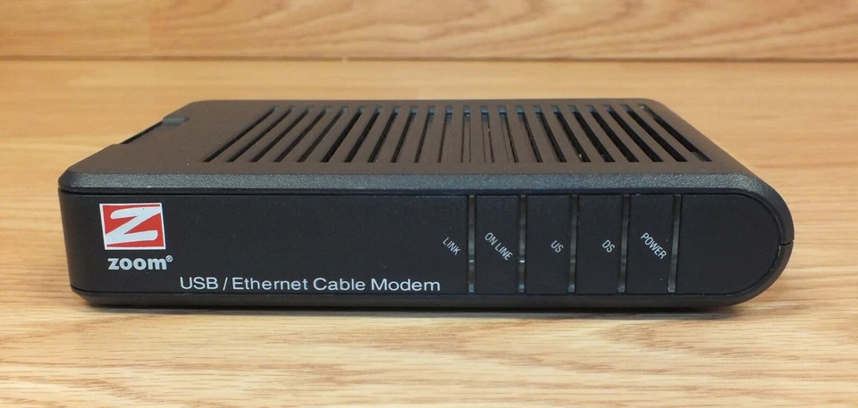 Zoom (5241) Series 1051 Cable Modem w/ A/C Power Supply & USB Bundle - Image 3 of 4