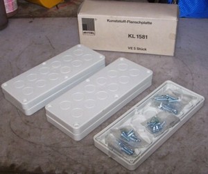 Details About 5 New Rittal Plastic Cable Gland Plate W Pg Knockouts 220x90mm Kl1581