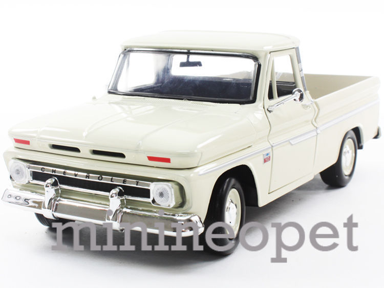 1/24 MOTORMAX 1966 Chevrolet C10 Fleetside Pickup Truck