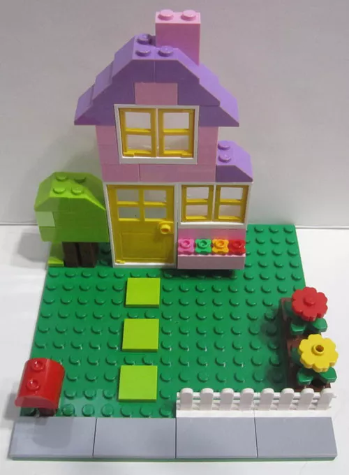 Lego classic best sale house building