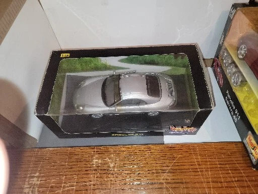 Hot Wheels Porsche 911 1:18 SILVER Mattel 1/18 100% - Image 3 of 4