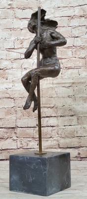 Handgefertigt Groß Modern Bronze Kunst Skulptur Hautfarben Acrobat Mädchen Figur