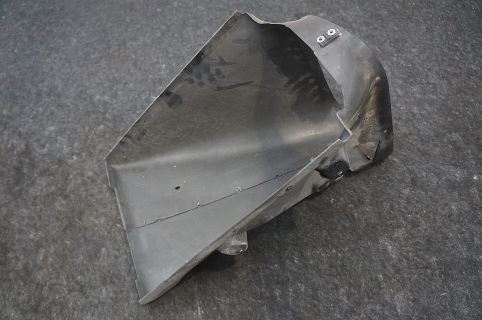 Para-choque dianteiro esquerdo painel guia de entrada de duto de ar transportador 65870900 Ferrari 360 2001 - Imagem 4 de 4