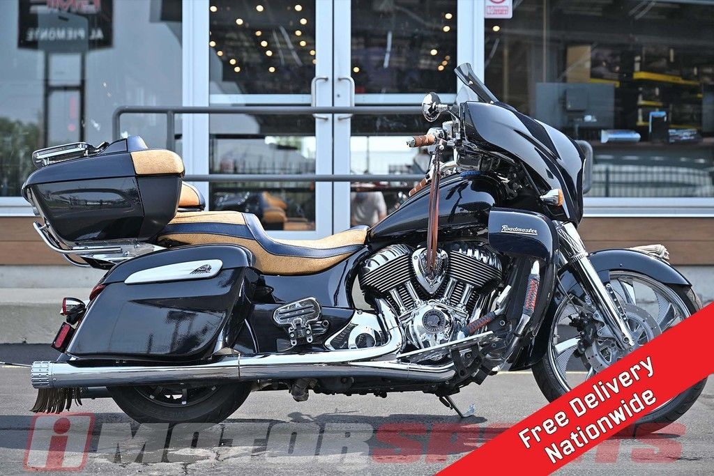 Image of 2021 Indian Motorcycle Roadmaster Limited Thunder Black Azure Crystal