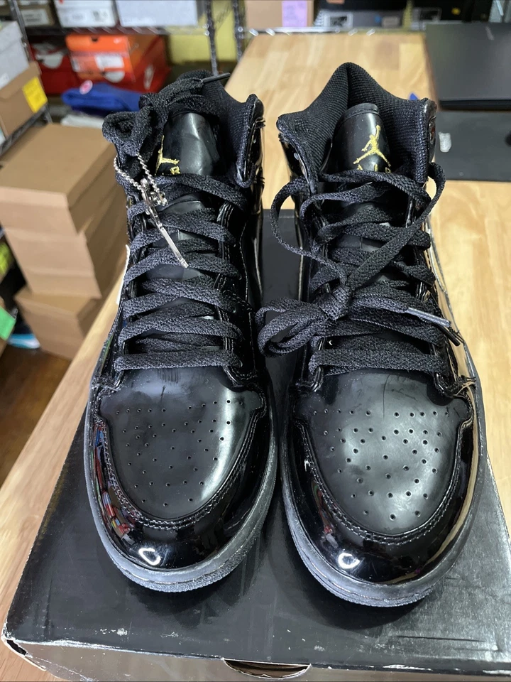 Air Jordan 1 Retro PL 2003 Dorado Metálico - 9.5M Foto 2 de 4