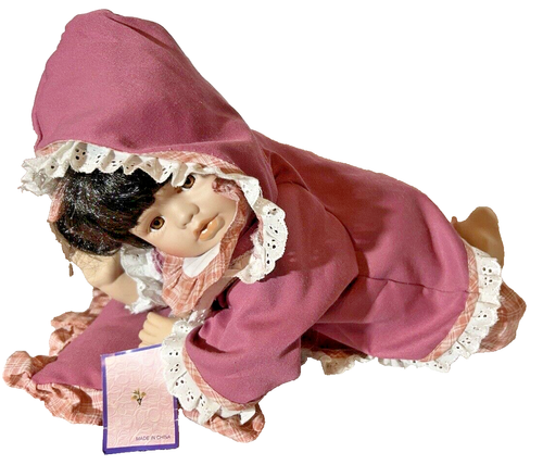 Goldenvale Kollektionen - Porzellan Babypuppe mit Kissen - Puppe 17" - COA - Etta - Bild 7 von 10